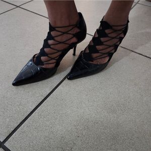 ZARA STRAPPY LEATHER POINTED TOE KITTEN HEEL SANDAL